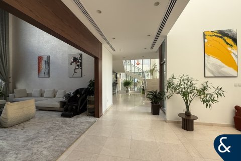 Снять в аренду виллу в Meydan, Дубай: 5 спален, 925м², № 98227 - фото 9