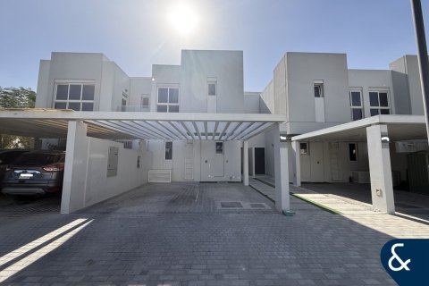 فيلا في Arabella Townhouses 3, مُدُنْ, دبي 3 غرف نوم, 175 م² رقم 98225