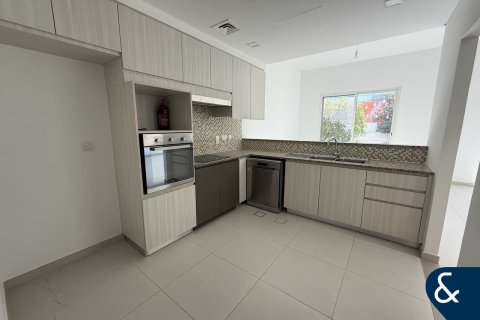 فيلا في Arabella Townhouses 3, مُدُنْ, دبي 3 غرف نوم, 175 م² رقم 98225 - صورة 8