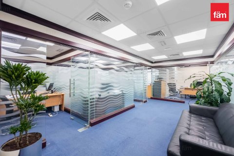 Oficina en Dubai, 211.7 m², № 41303 - foto 1