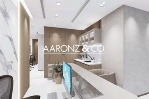 Office in Jumeirah Lake Towers, Dubai 107 sq.m. № 96143 - photo 10