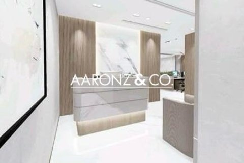 Office in Jumeirah Lake Towers, Dubai 107 sq.m. № 96143 - photo 8