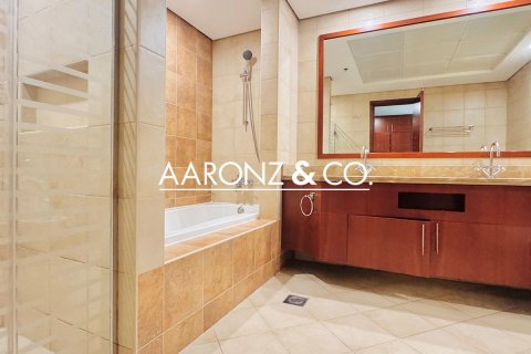 Appartement à Jumeirah Beach Residence, Dubai, 4 chambres, 344 m², № 96147 - photo 13