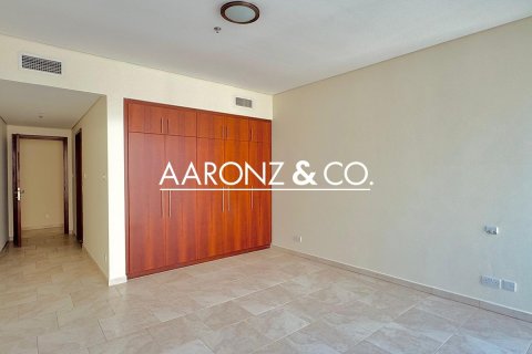 Appartement à Jumeirah Beach Residence, Dubai, 4 chambres, 344 m², № 96147 - photo 5