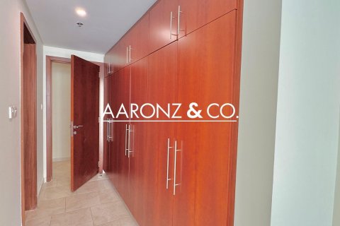 Appartement à Jumeirah Beach Residence, Dubai, 4 chambres, 344 m², № 96147 - photo 6