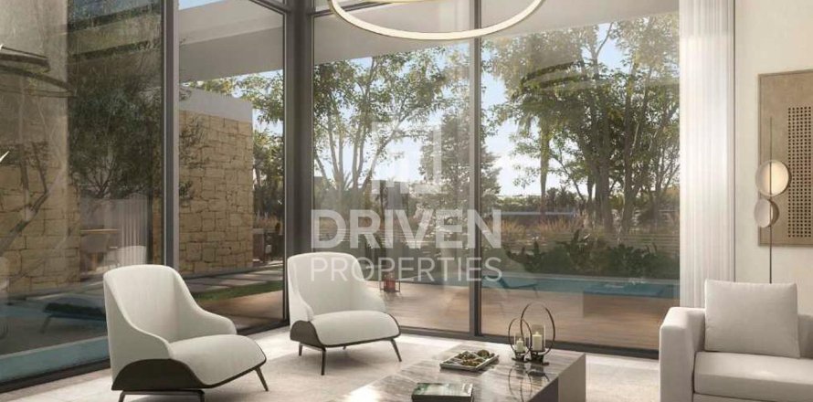 Вилла в Dubai Land, Дубай, 5 спален, 442.03м², № 127550
