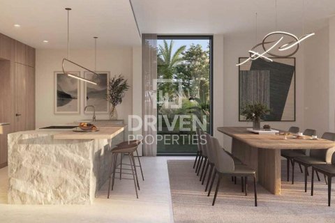 Villa in Dubai Land, Dubai 5 bedrooms, 442.03 sq.m. № 127550 - photo 21