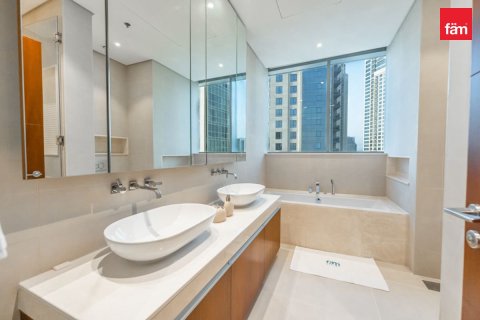 Apartment in Dubai 4 bedrooms, 323 sq.m. № 118992 - photo 15