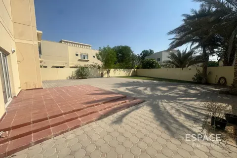 Villa à Meadows, Dubai, 3 chambres, 311 m², № 62058 - photo 17
