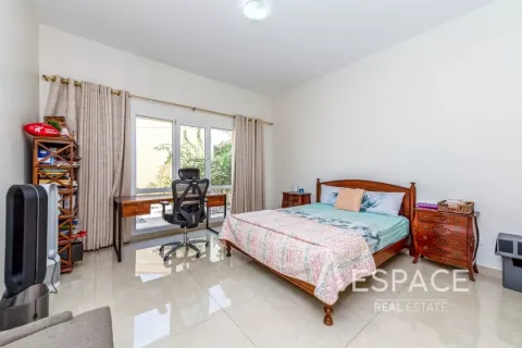 Villa à Meadows, Dubai, 4 chambres, 353 m², № 62057 - photo 7