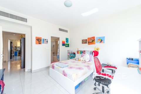 Villa à Meadows, Dubai, 4 chambres, 353 m², № 62057 - photo 13