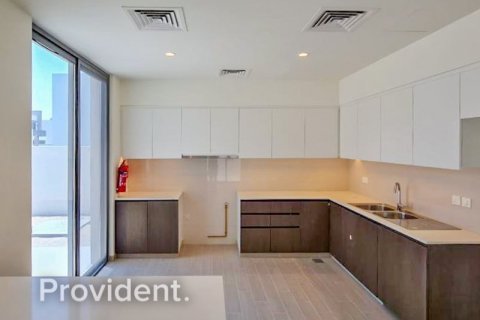 Villa en Dubai South (Dubai World Central), Dubai, 4 dormitorios, № 1594 - foto 17