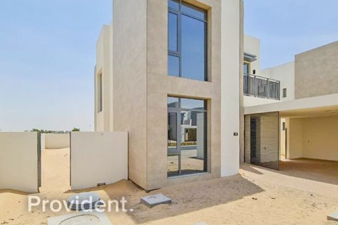 Villa en Dubai South (Dubai World Central), Dubai, 4 dormitorios, № 1594 - foto 7