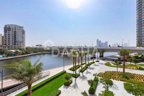 Apartment in Dubai Creek Harbour (The Lagoons), Dubai 3 bedrooms, 180 sq.m. № 124443 - photo 15