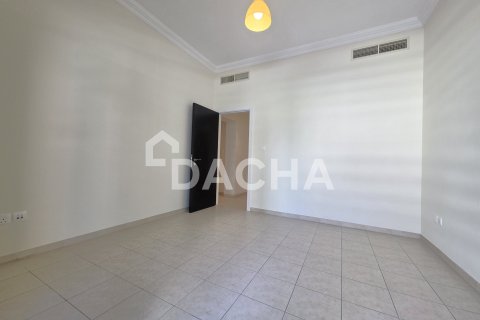 Apartment in Al Jaz, Greens, Dubai 3 bedrooms, 138 sq.m. № 124444 - photo 9