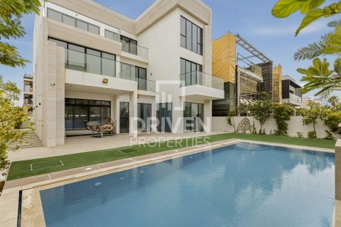 Вилла в Jumeirah Park, Дубай, 7 спален, 764.31м², № 129896