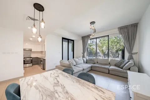 Villa in Dubai Hills Estate, Dubai 3 bedrooms, 211 sq.m. № 122375 - photo 3