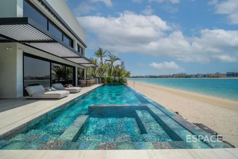 Villa in Palm Jumeirah, Dubai 4 bedrooms, 557 sq.m. № 122374 - photo 21