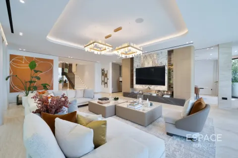 Villa in Palm Jumeirah, Dubai 4 bedrooms, 557 sq.m. № 122374 - photo 3
