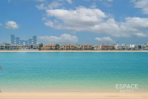 Villa in Palm Jumeirah, Dubai 4 bedrooms, 557 sq.m. № 122374 - photo 13