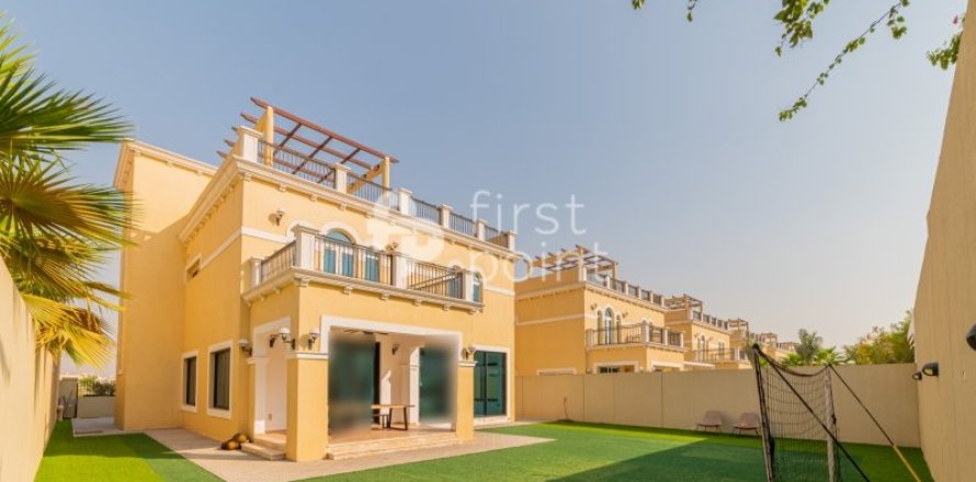 Villa en Jumeirah Park, Dubai, 4 dormitorios, 561 m², № 37616