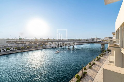 Apartment in Al Wasl, Dubai 4 bedrooms, 299.05 sq.m. № 140141 - photo 16