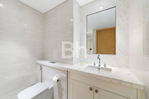 Apartment in Downtown Dubai (Downtown Burj Dubai), Dubai 5 bedrooms, 370 sq.m. № 21320 - photo 12