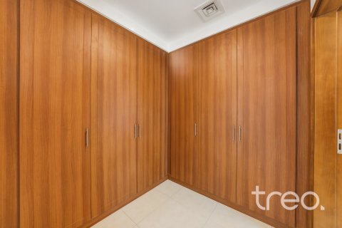 Villa en Rahat, Mudon, Dubai, 3 dormitorios, 395.77 m², № 119401 - foto 15