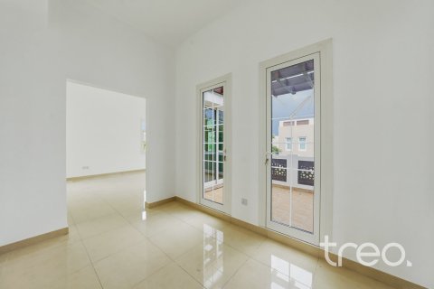 Villa en Rahat, Mudon, Dubai, 3 dormitorios, 395.77 m², № 119401 - foto 13