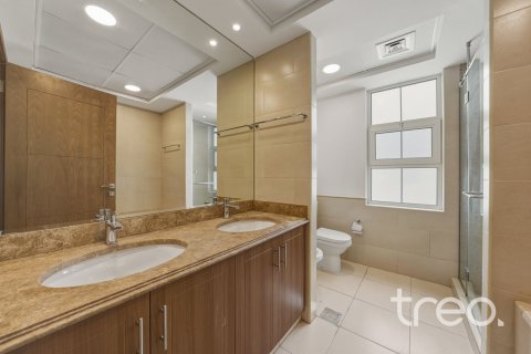Villa en Rahat, Mudon, Dubai, 3 dormitorios, 395.77 m², № 119401 - foto 11