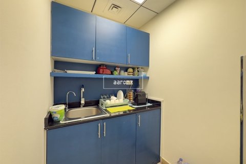 Office in Jumeirah Lake Towers, Dubai 116.9 sq.m. № 50962 - photo 9