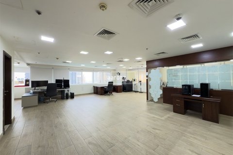 Office in Jumeirah Lake Towers, Dubai 116.9 sq.m. № 50962 - photo 1