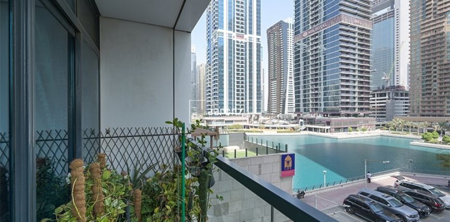 Apartment in Jumeirah Lake Towers, Dubai 2 bedrooms, 120 sq.m. № 55492