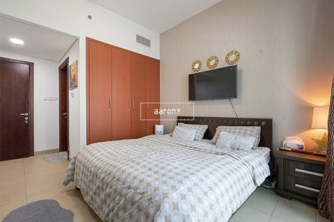 Apartment in Jumeirah Lake Towers, Dubai 2 bedrooms, 120 sq.m. № 55492 - photo 8