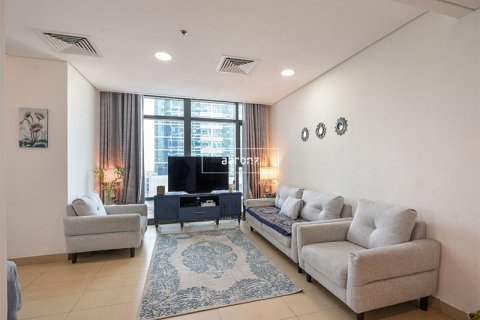 Apartment in Jumeirah Lake Towers, Dubai 2 bedrooms, 120 sq.m. № 55492 - photo 2