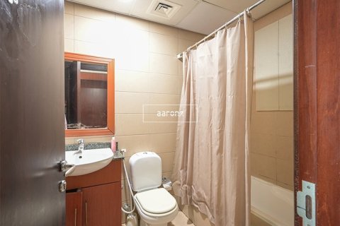 Apartment in Jumeirah Lake Towers, Dubai 2 bedrooms, 120 sq.m. № 55492 - photo 14