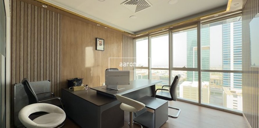 Office in Business Bay, Dubai 151.4 sq.m. № 55493