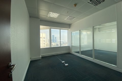 Снять в аренду офис в Sheikh Zayed Road, Дубай: 186.1м², № 55489 - фото 9