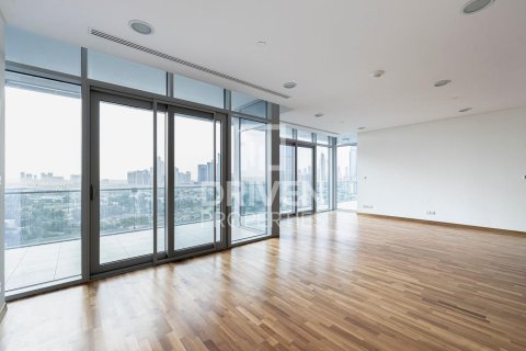Apartamento en DIFC, Dubai, 2 dormitorios, 170.94 m², № 128173 - foto 1