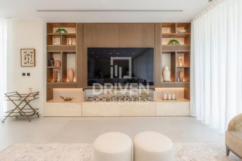 Villa in La Mer, Jumeirah, Dubai 5 bedrooms, 704.76 sq.m. № 135511 - photo 18