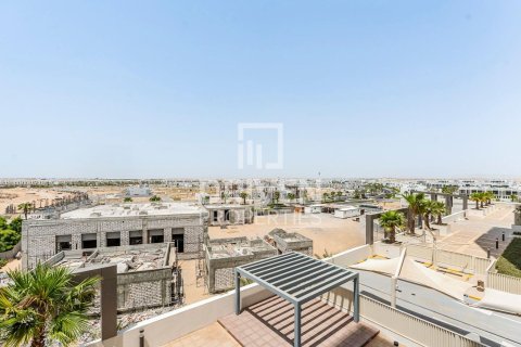 Appartement à Dubai, 2 chambres, 102.56 m², № 135510 - photo 2