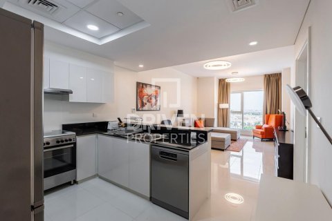 Appartement à Dubai, 2 chambres, 102.56 m², № 135510