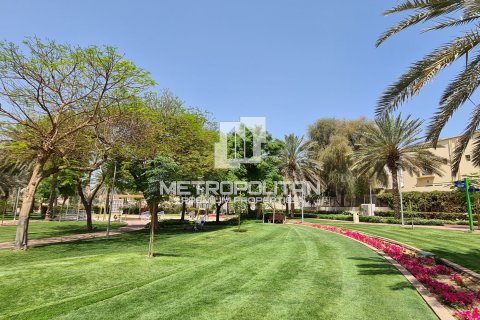 Land in Mirdif, Dubai 1338 sq.m. № 4309 - photo 1