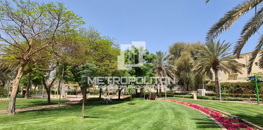 Land in Mirdif, Dubai 1338 sq.m. № 4309