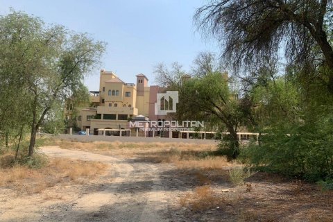 Land in Mirdif, Dubai 1338 sq.m. № 4309 - photo 14