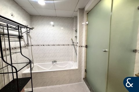 Купить квартиру в Джумейра Лейк Тауэрс, Дубай: 1 спальня, 132м², № 98300 - фото 8