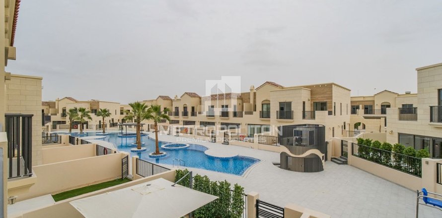 Maison de ville à Jumeirah Golf Estates, Dubai, 3 chambres, 154 m², № 74297