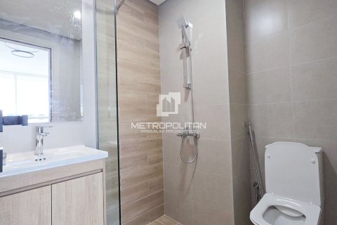 Townhouse in Rukan, Dubai 2 bedrooms, 107 sq.m. № 74293 - photo 12