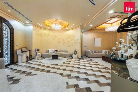 Villa à Dubai, 5 chambres, 1393.5 m², № 137571 - photo 3