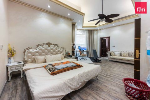 Villa à Dubai, 5 chambres, 1393.5 m², № 137571 - photo 12